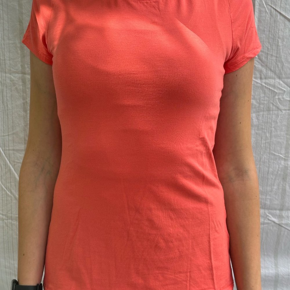 Coral Land's End Shaped Fit Tee